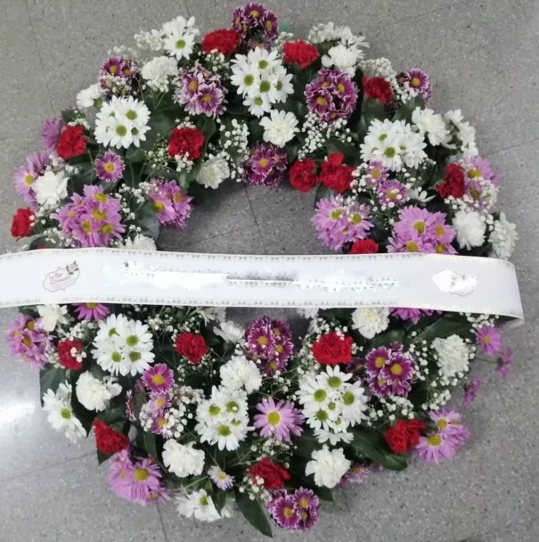 Corona de flores de funeral